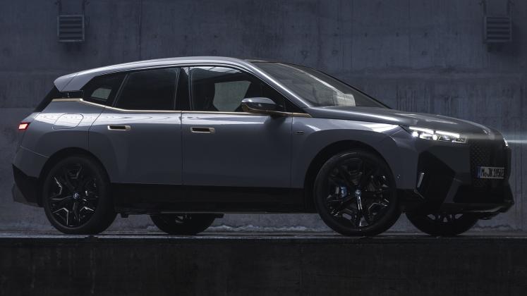 New BMW iX M60 leak_38