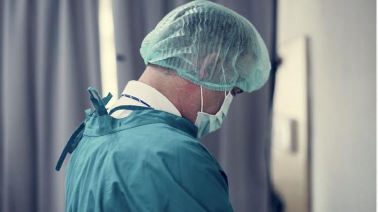 r-moldova-a-depasit-pragul-de-10000-de-lucratori-medicali-infectati-cu-covid19-doar-in-ultimele-24-de-ore-96-au-fost-testati-pozitiv-160085-1606319089