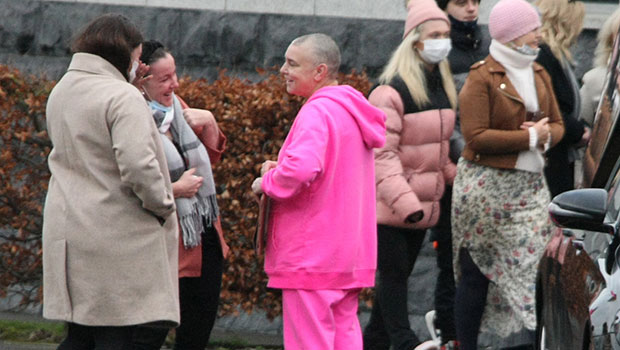 Sinead-OConnor-Wears-Pink-ftr