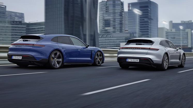 New 2022 Porsche Taycan Sport Turismo_33