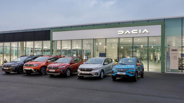 Dacia dealership Melun new exterior brand identity_14