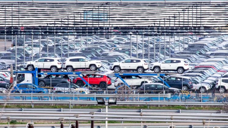 New-cars-in-Italy-Potenza
