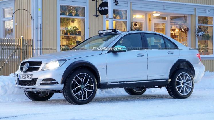Mercedes W204 sedan SUV Mule_7