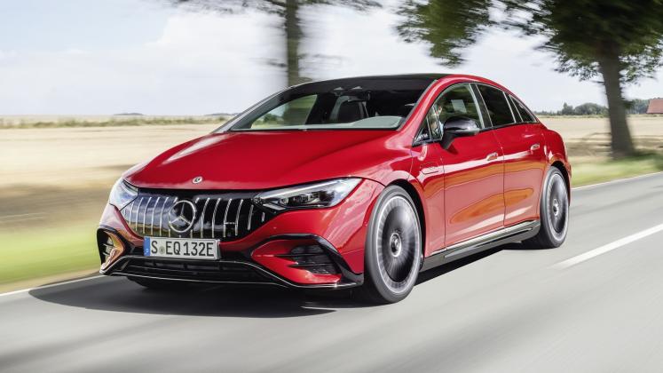 New 2022 Mercedes-AMG EQE 43_36