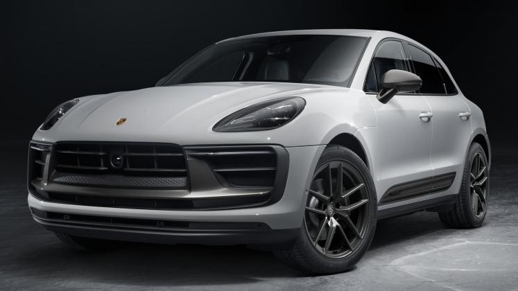 New 2022 Porsche Macan T_1