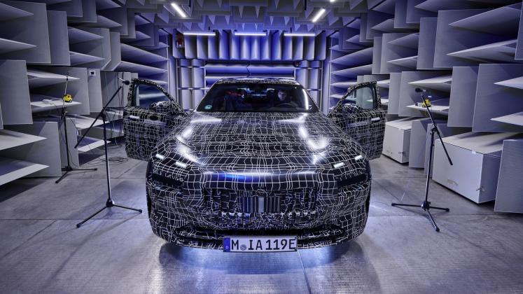 New BMW i7 climatic test_7