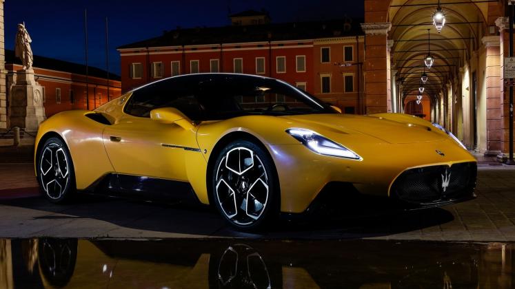 Maserati MC20_0