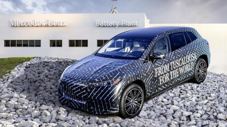 All-new Mercedes-Benz EQS SUV testing prototypes_27