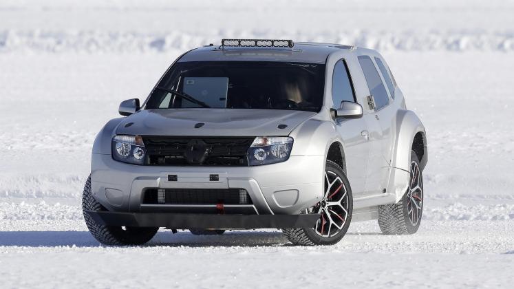 Alpine GT X-Over mule Dacia Duster_4