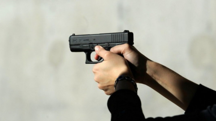 pistol