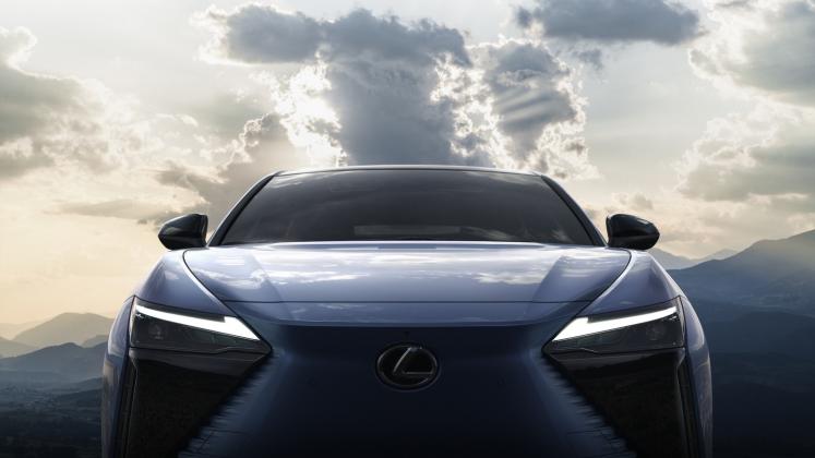 Lexus RZ teaser interior_1