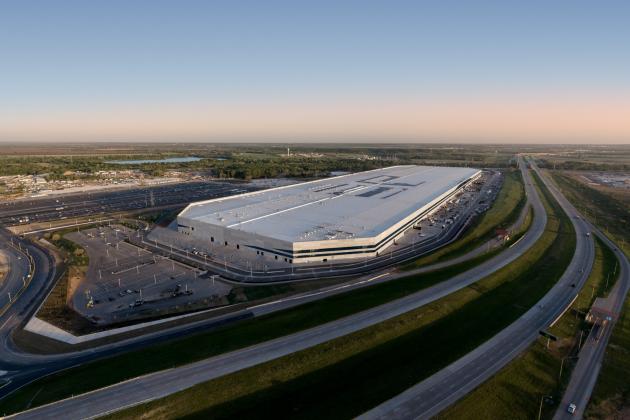 Tesla Cyber Rodeo Giga Texas_8