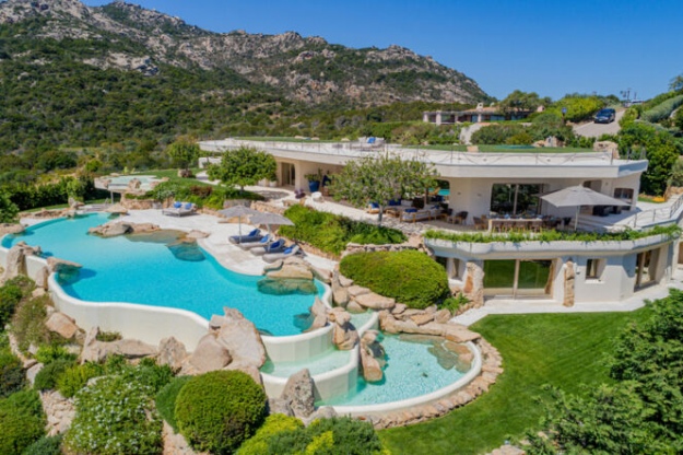 58a6c22-villa-rock-sardinia-664x442-c-center