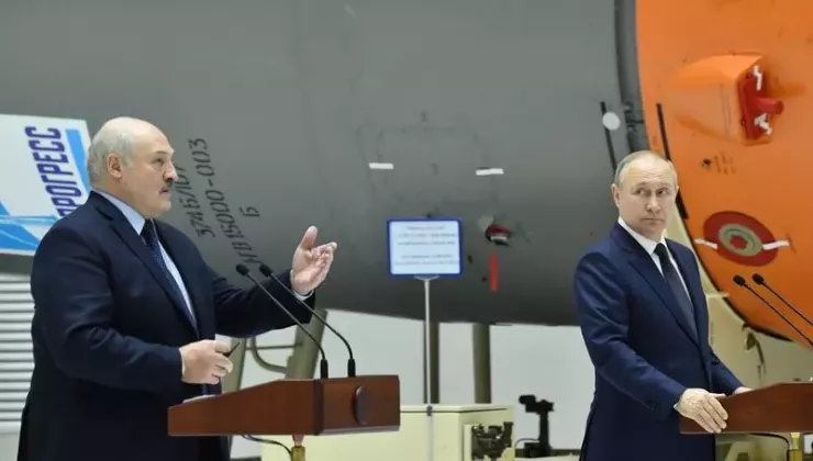 image-2022-04-12-25493917-41-alexandr-lukasenko-vladimir-putin