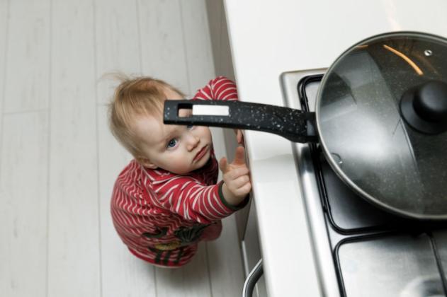 kitchen-toddler
