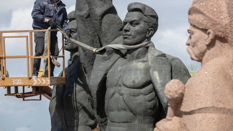 monumentul-prieteniei