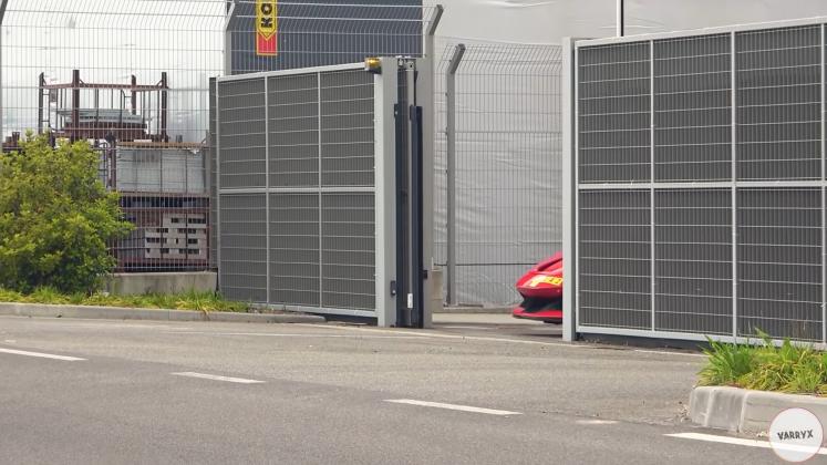 ferrari uzina lamborghini