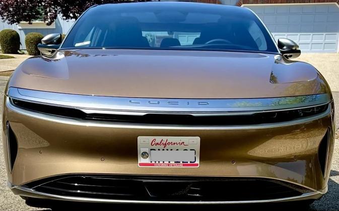 Lucid Air 001 CROP