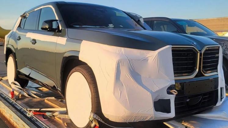 BMW XM airport leak_6