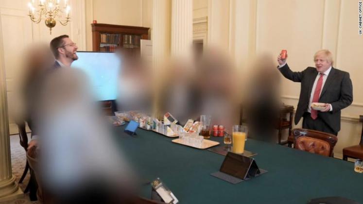 220525064809-01-uk-cabinet-office-report-boris-johnson-exlarge-169