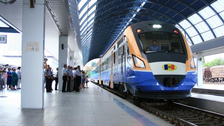 Tren calea ferată