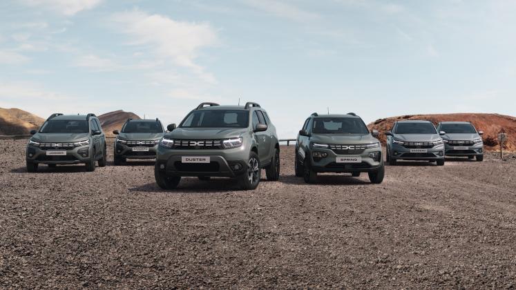 New 2022 Dacia model range with new emblem and logo_1