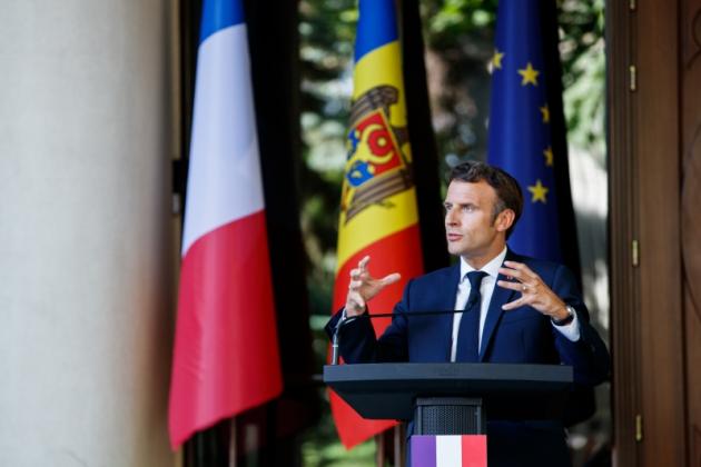macron3