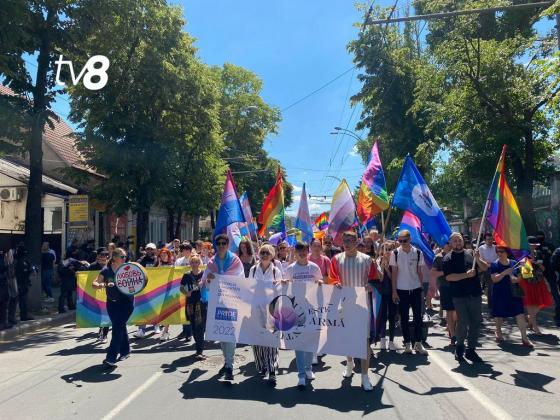 MARȘ LGBT n