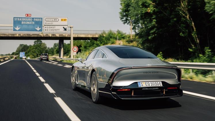 Mercedes-Benz VISION EQXX Stuttgart to Silverstone_16