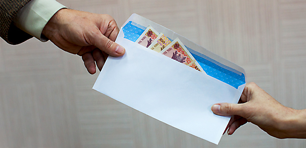 salarii-in-plice9389