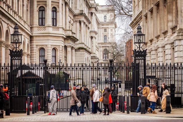 Downing_Street_gates