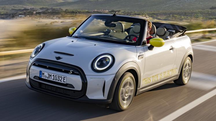 MINI Cooper SE Convertible one-off_12