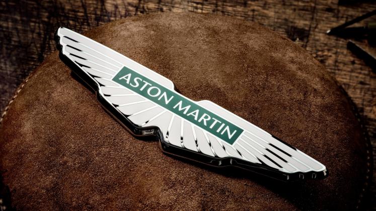 Aston Martin new wings badge and slogan 2022_15