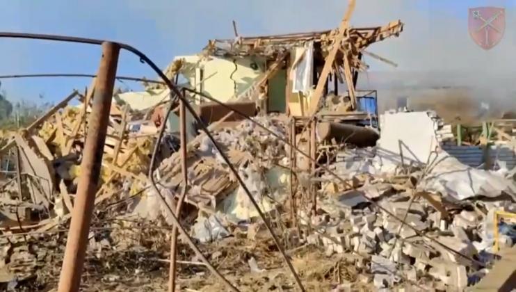 bombardamente zatoka.mp4.00_01_11_08.Still001