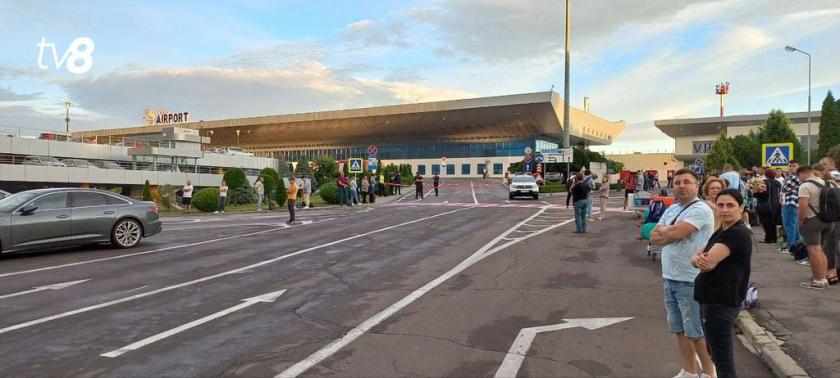 Alertă cu bombă Aeroport jpg