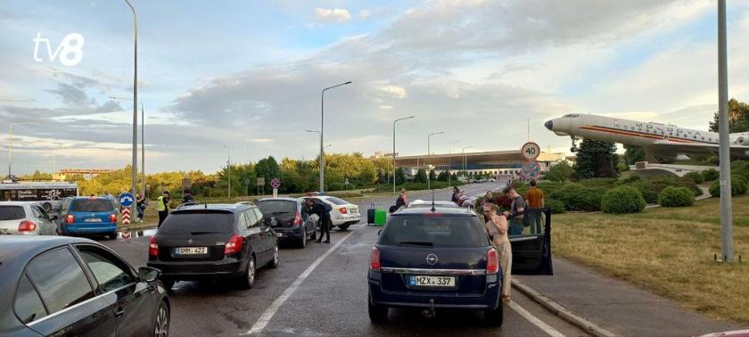 alerta bombă aeroport 