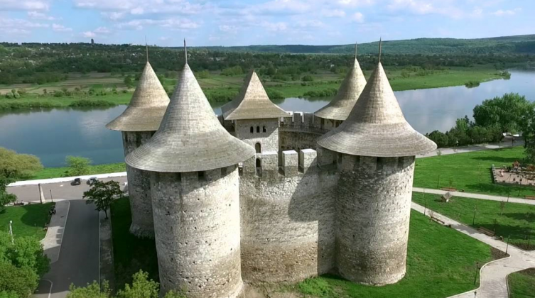 4 - cetatea soroca 3