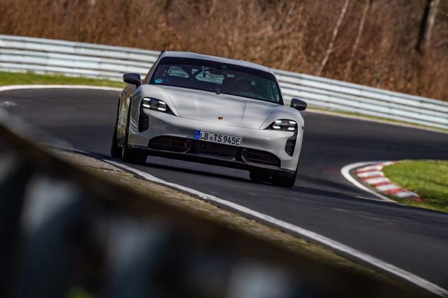 Porsche Taycan Turbo S record Nurburgring_1