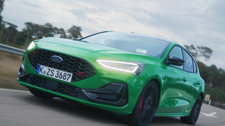 Ford Focus ST Track Pack_3