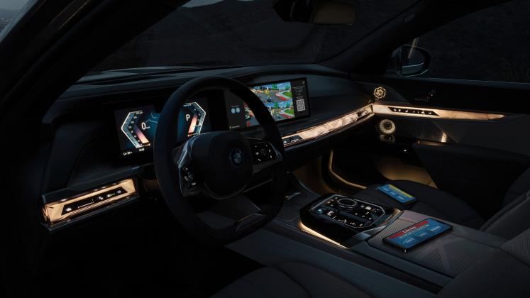 BMW AirConsole games in car_3