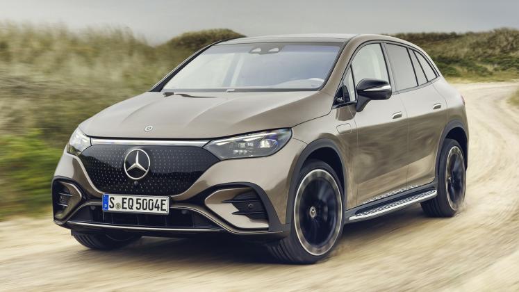 New 2023 Mercedes-Benz EQE SUV_43