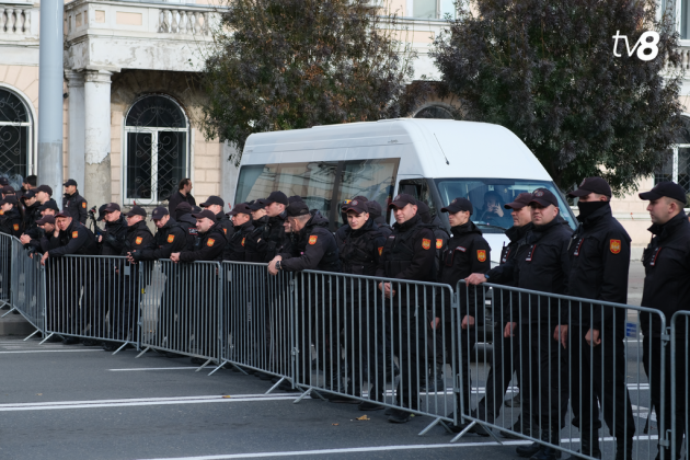 protest gard de fier poliția