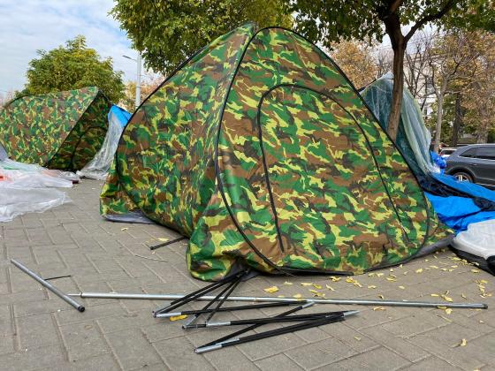 după prtest șor pg corturi gunoi 9