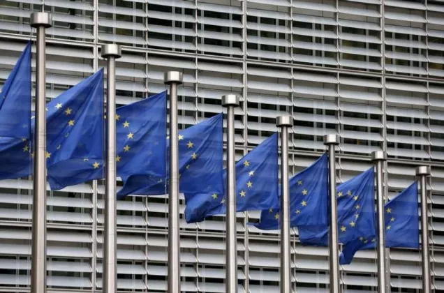 2017-03-eu-flag-brussels-eca