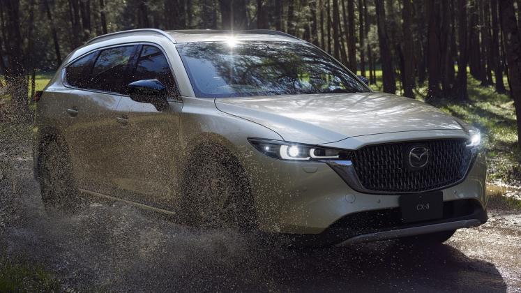 New 2023 Mazda CX-8 facelift jp spec_28