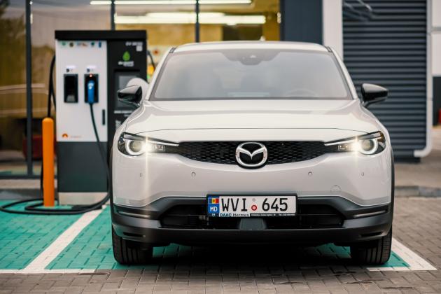 Mazda-MX-30-electric-test-drive-2020_6 (1)
