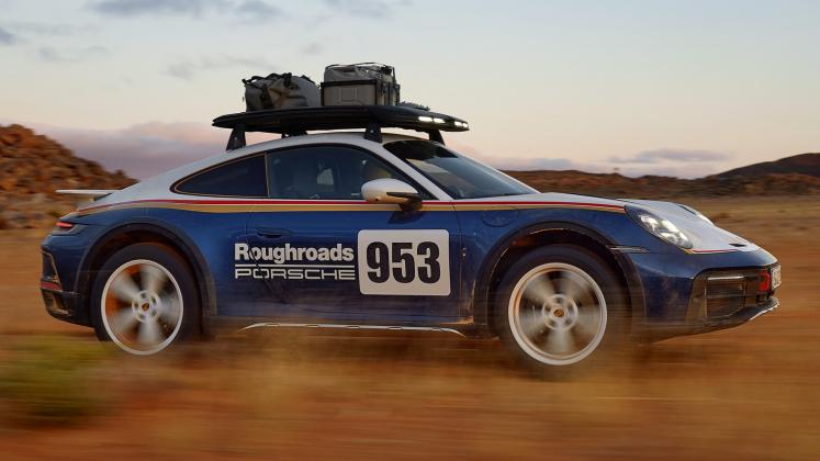 New 2023 Porsche 911 Dakar_37