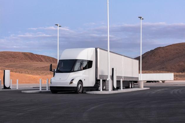 Tesla-Semi-2022-electric-truck_4