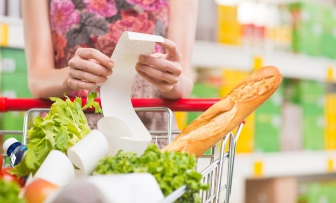pwc-peste-50-dintre-consumatori-sunt-preocupati-de-economisire-si-sunt-atenti-la-preturi-a8071