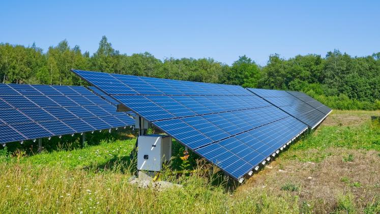 lege-parcuri-fotovoltaice-terenuri-agricole